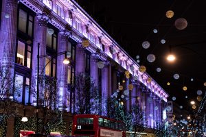 5 Tips for Traveling to London at Christmas